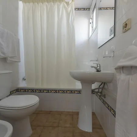 Готель San Andres